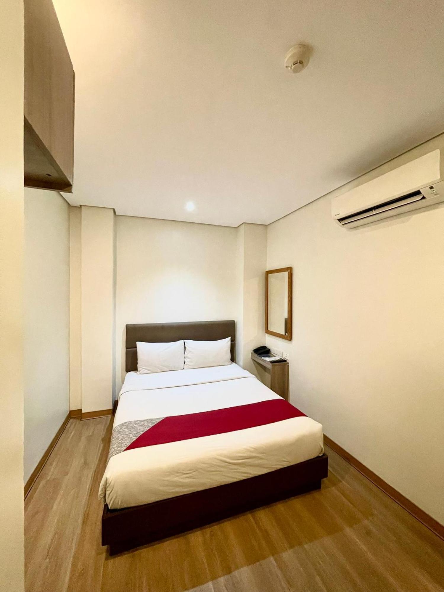 Airo Hotel Manila Zewnętrze zdjęcie